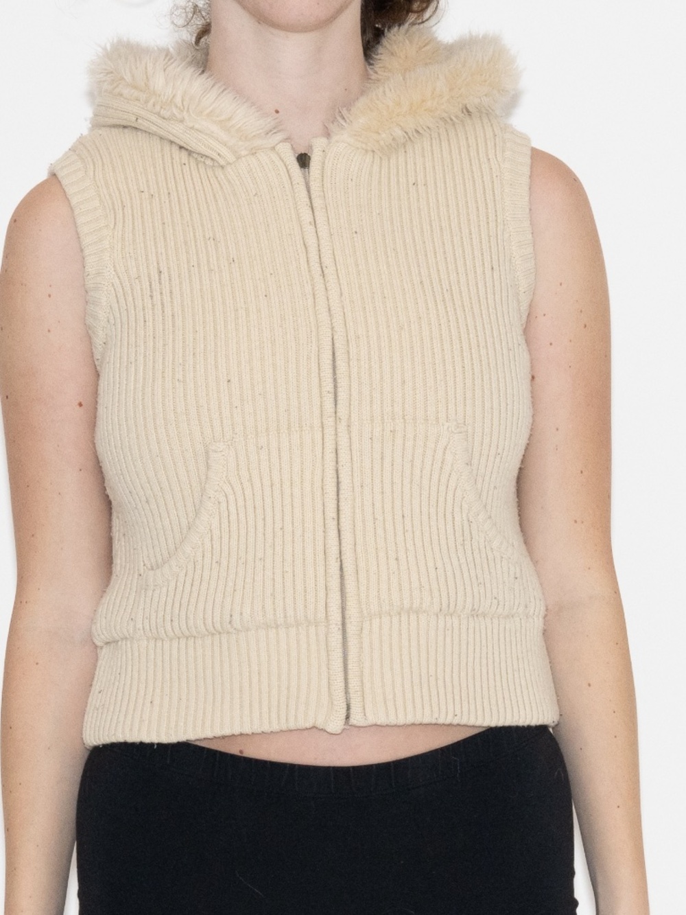 Y2k cream faux fur vest zip up cropped size XS hooded